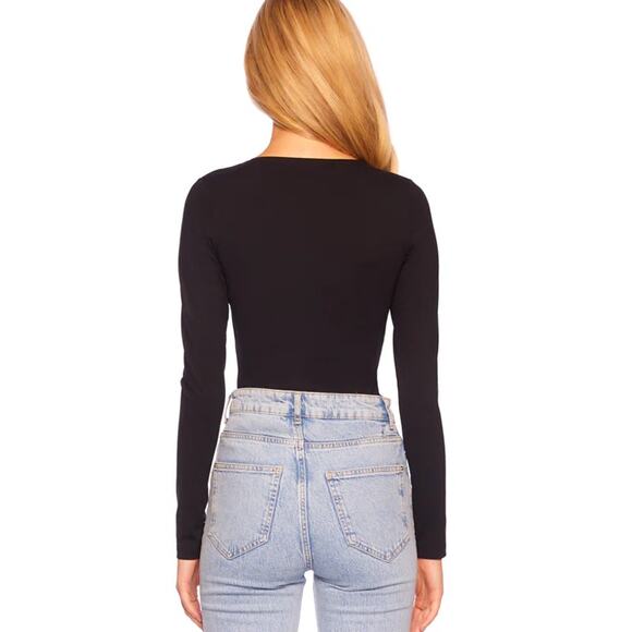 Susana Monaco Essential V-Neck Long Sleeve Top in Black - Picture 3 of 8